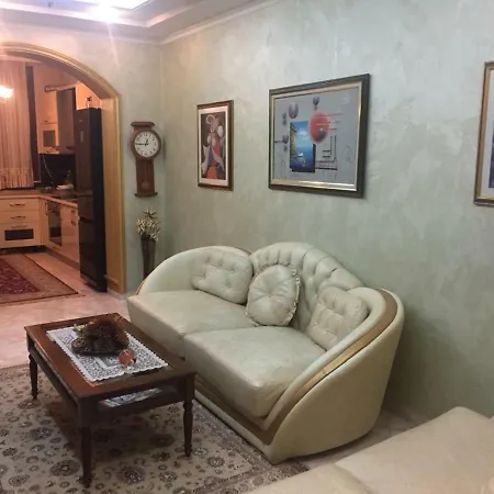 Διαμέρισμα Britney's Block Area Τίρανα